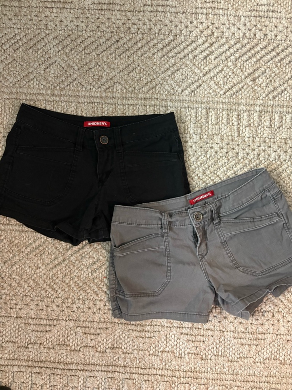 Unionbay Women’s Mid-Rise Black and Gray Denim Shorts lot